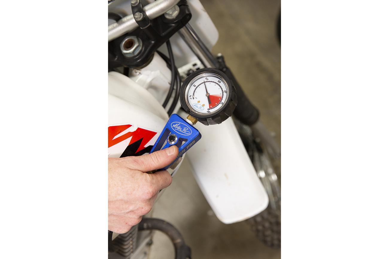 Motorcycle on sale compression gauge